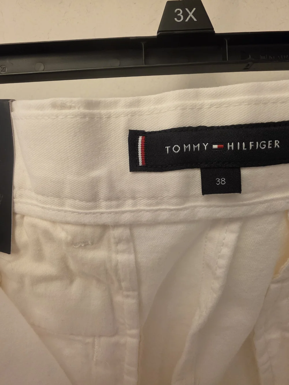 Tommy Hilfiger White Flat-Front Men's Shorts